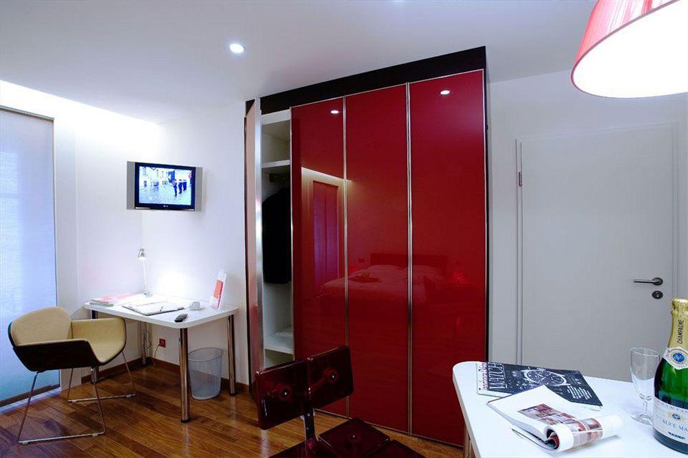 Hotel La Cour Des Augustins Boutique Gallery Design