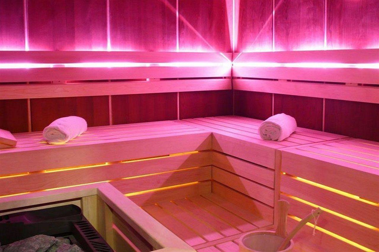 Hotel La Cour Des Augustins Boutique Gallery Design Genf