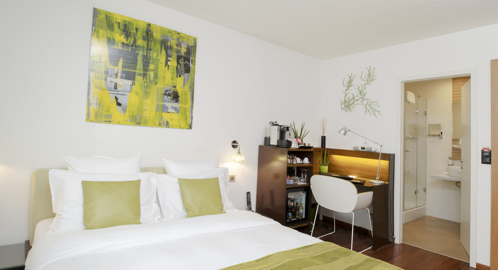 Hotel La Cour Des Augustins Boutique Gallery Design Genf